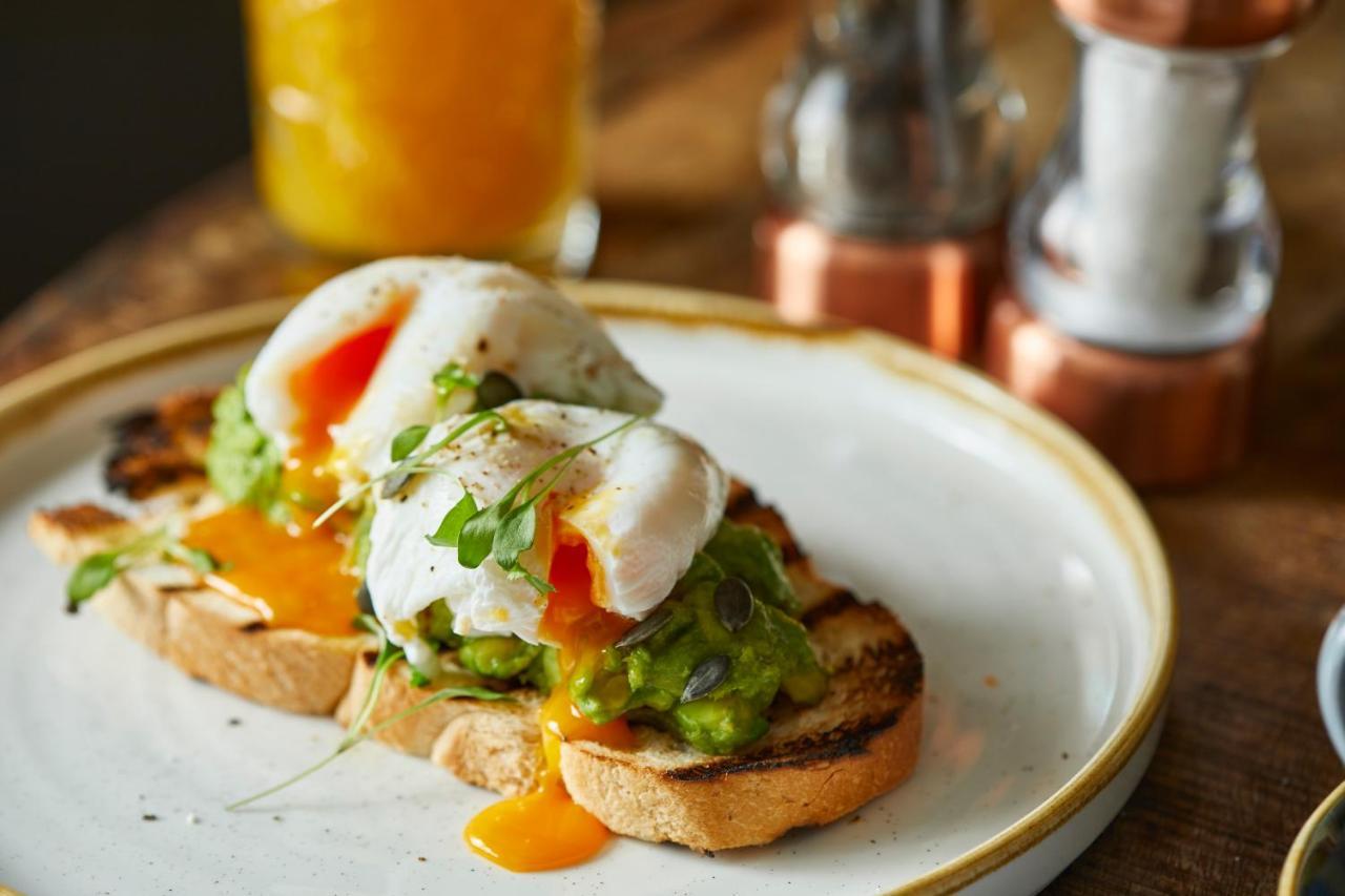 The Bower Inn Bridgwater Ngoại thất bức ảnh Avocado on toast with a poached egg