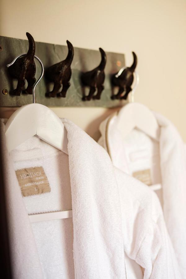 The Bower Inn Bridgwater Ngoại thất bức ảnh A white coat