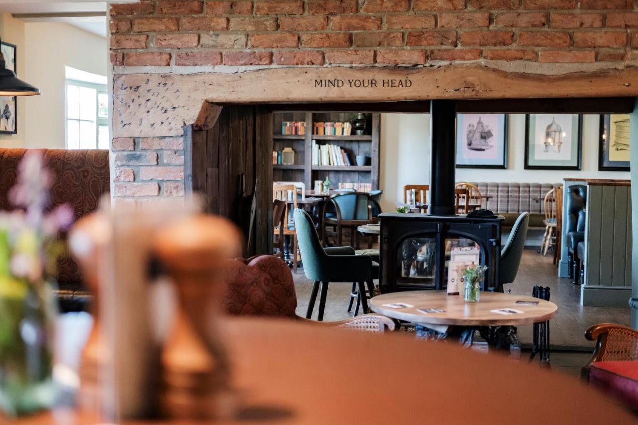 The Bower Inn Bridgwater Ngoại thất bức ảnh The interior of the restaurant