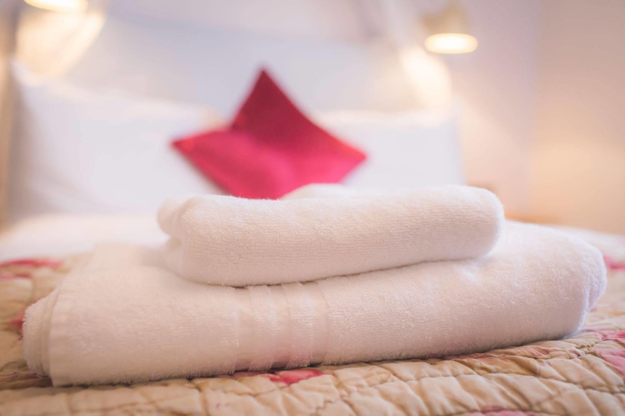 The Bower Inn Bridgwater Ngoại thất bức ảnh Towels